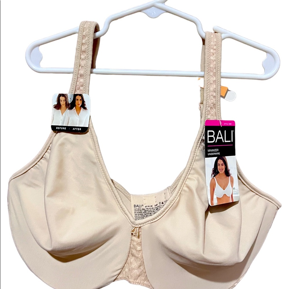 Bali Minimizer Bras NWT